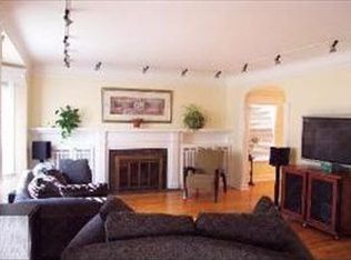 9346 S Leavitt St, Chicago, IL 60643