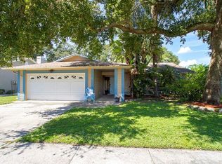 46 Harbor Lake Cir, Safety Harbor, FL 34695