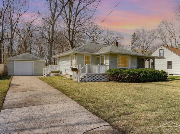 3901 Boston St, Midland, MI 48642