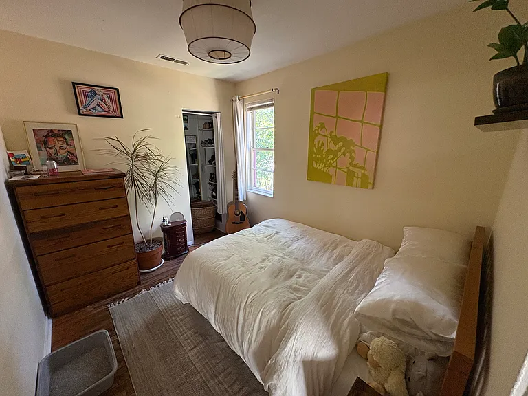 1820 Grove St — Photo 5