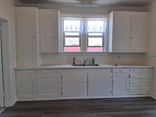 435 Henderson St #3 — Photo 6