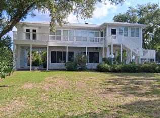 32 SE 884th Ave, Old Town, FL 32680