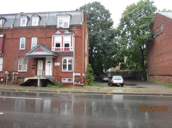 208 Church St, Poughkeepsie, NY 12601