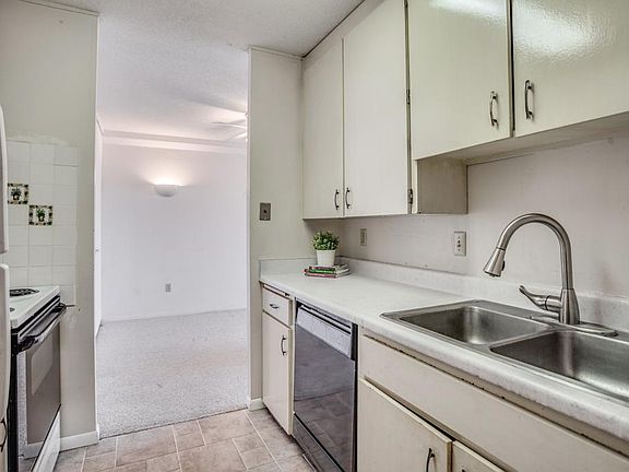 4th image of 1920 S 1st St APT 202