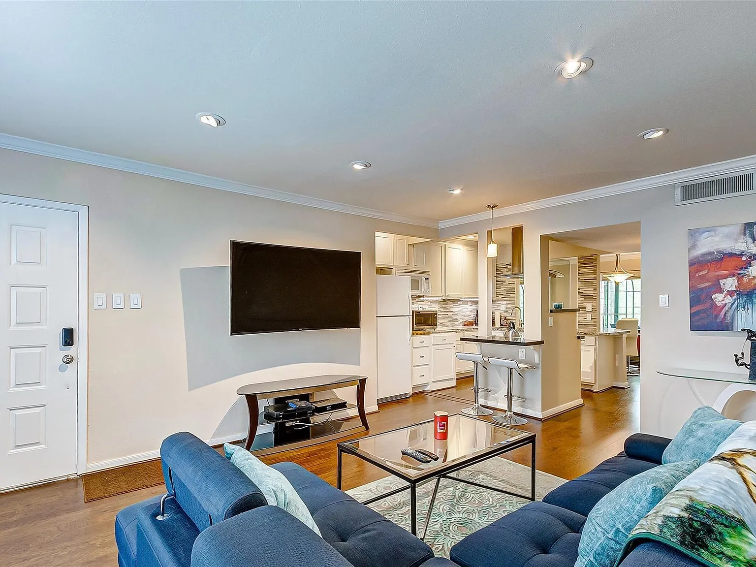 1800 Stoney Brook Dr — Photo 2