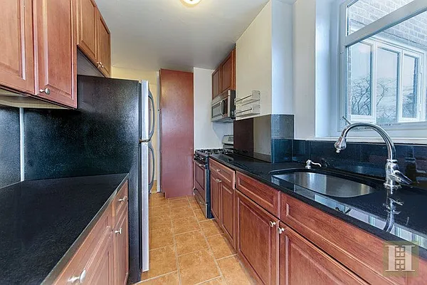 Rented by Halstead Real Estate | media 19