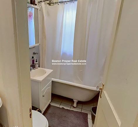 111 Park Dr. #24 Boston - Fenway Unit Photo 4