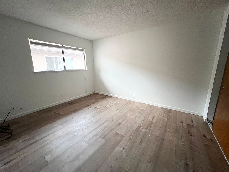 1st image of 1171 Leigh Ave APT 4