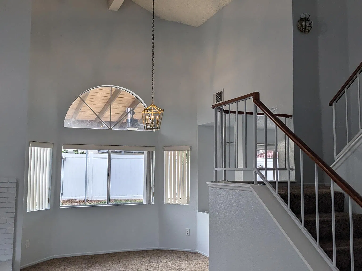 3 bed, 2.5 bath, 1459 sqft, $2,800 — Photo 2