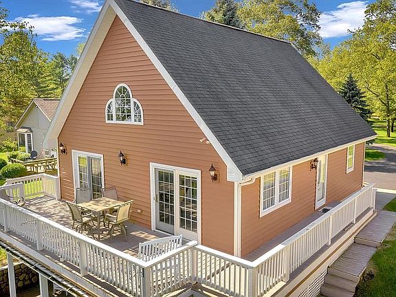 2nd image of 6022 Westshore Dr