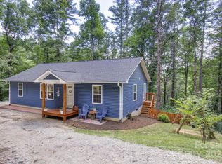 380 Rich Mountain Rd, Flat Rock, NC 28731