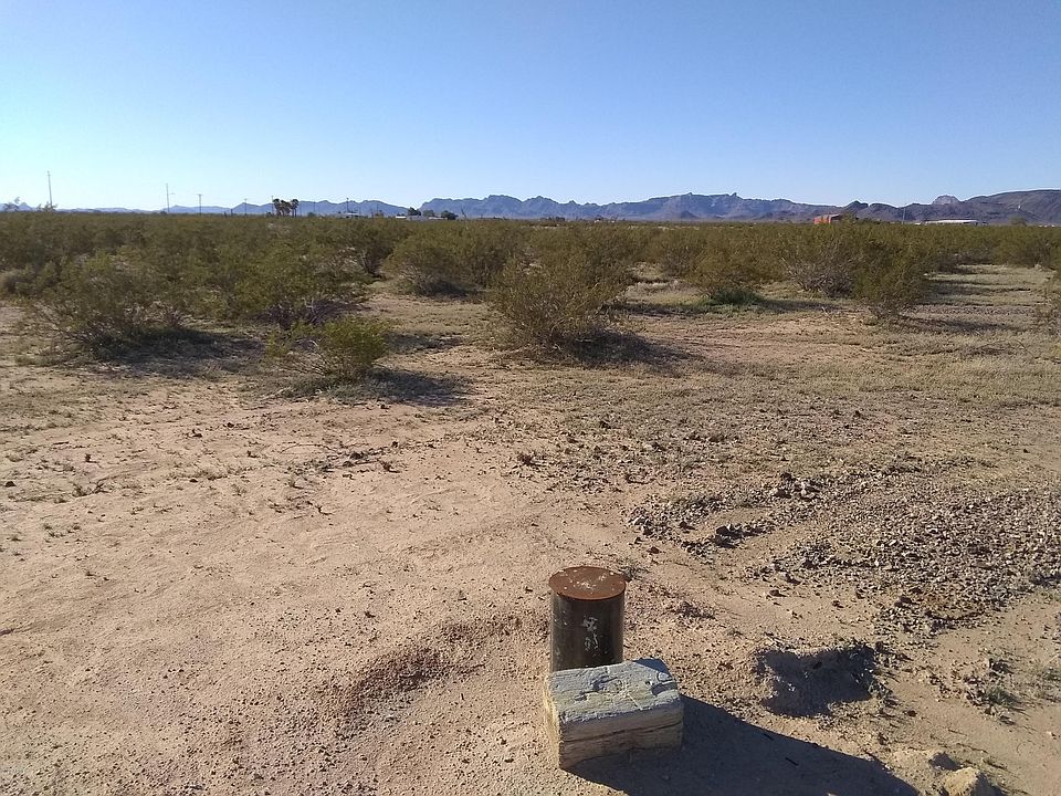 1st image of 43216 S Desert Ln