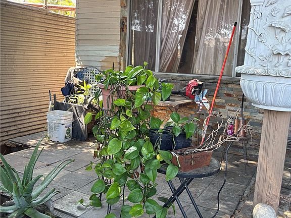 2nd image of 2623 E 127th St