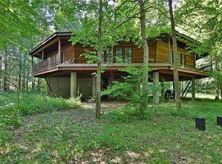 967 Housel Craft Rd, Cortland, OH 44410