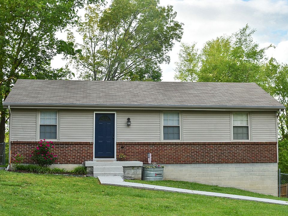 1st image of 1425 Richmond Pl