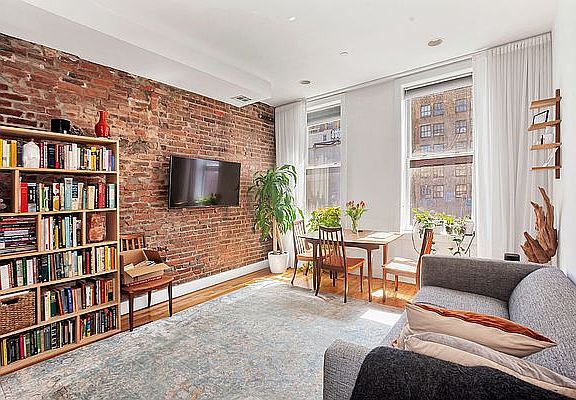 3rd image of 63 Lispenard St APT 5B