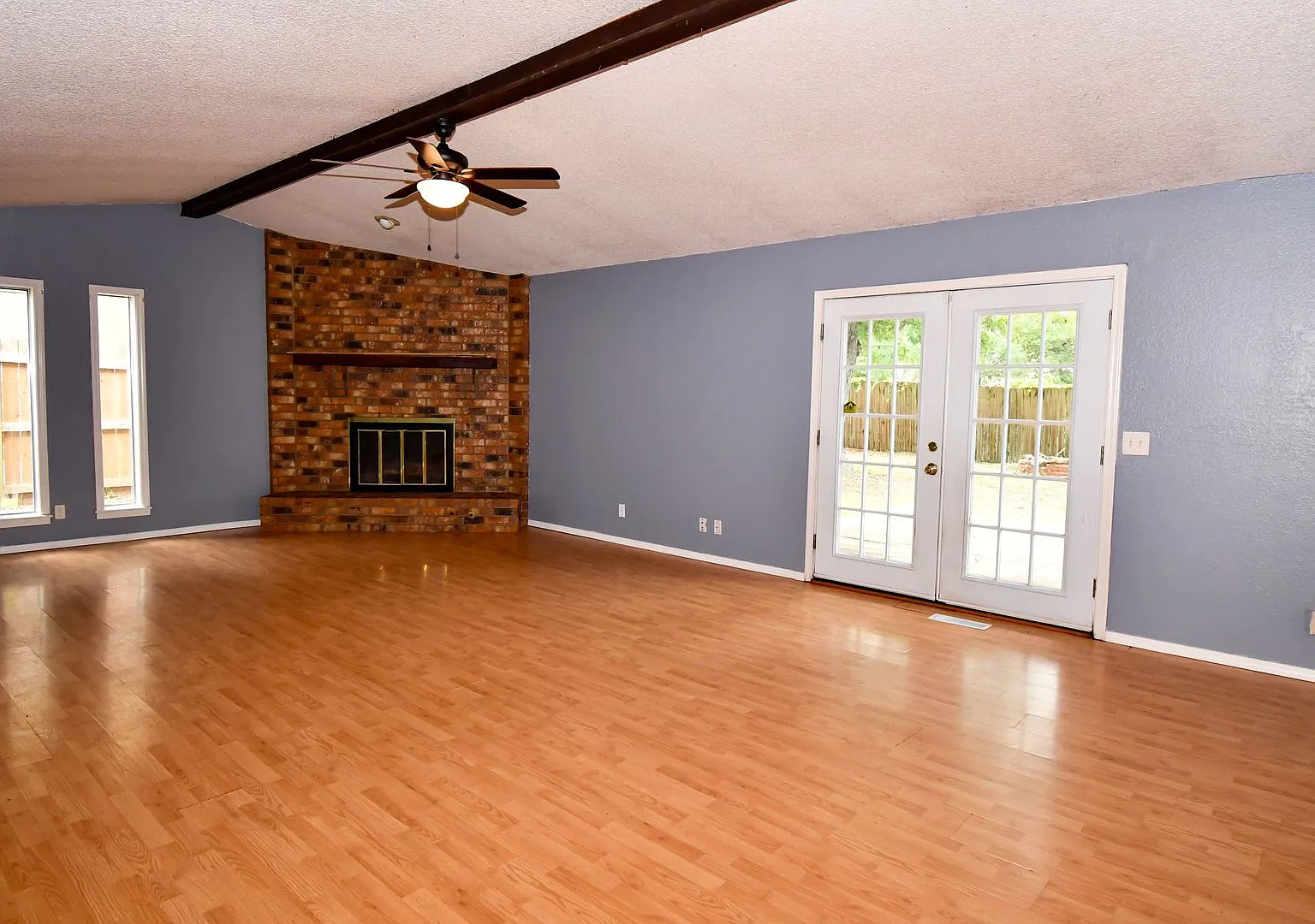 4-Bed, 2-Bath Home in Broken Arrow Schools Prime Location! — Photo 3