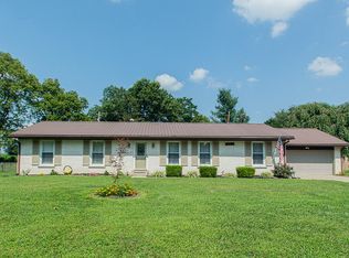 170 Bayberry Rd, Versailles, KY 40383