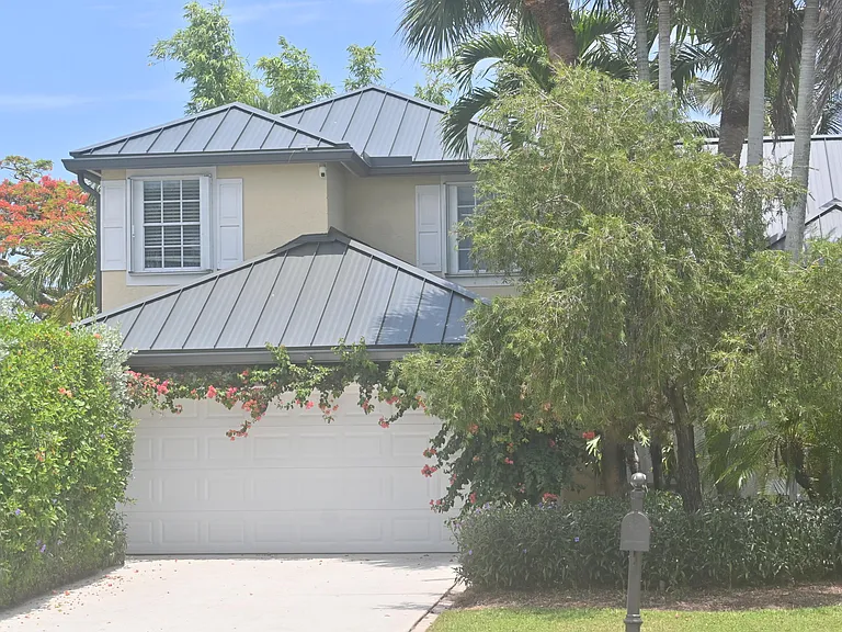 12828 Meadowbreeze Dr — Photo 2