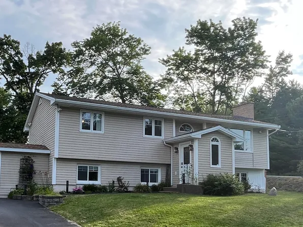 1 Brook St, Fletchers Lake, NS B2T 1A5