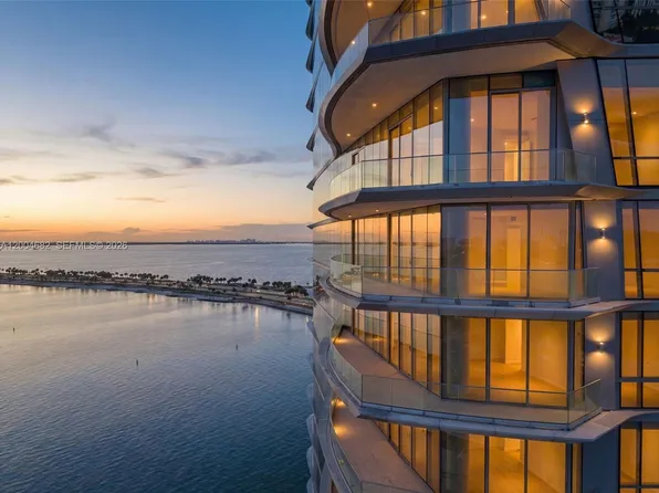 175 SE 25th Rd, Miami, FL