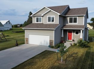 1937 4th St, Nevada, IA 50201