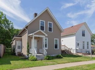 1553 W 17th St, Davenport, IA