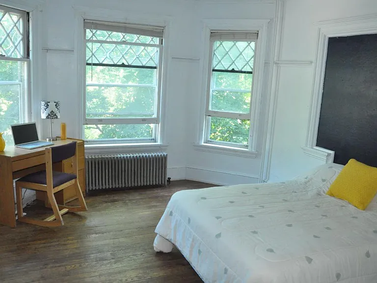 118 Ferris Pl #1 — Photo 7