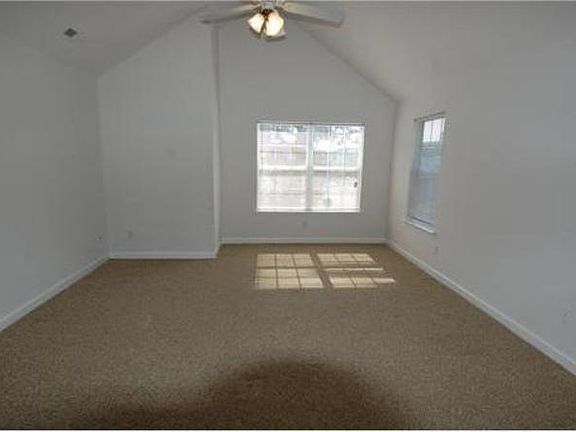 Master Bood Room
