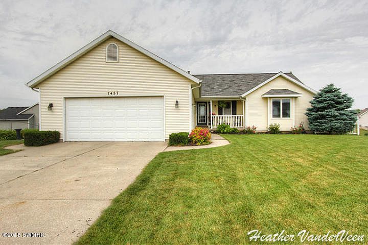 1st image of 7457 Russell Dr