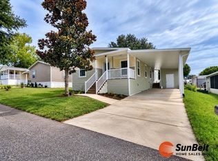 42 Seminole St, Sorrento, FL 32776