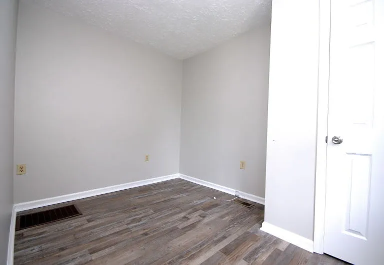 310 W Pine St #D — Photo 5