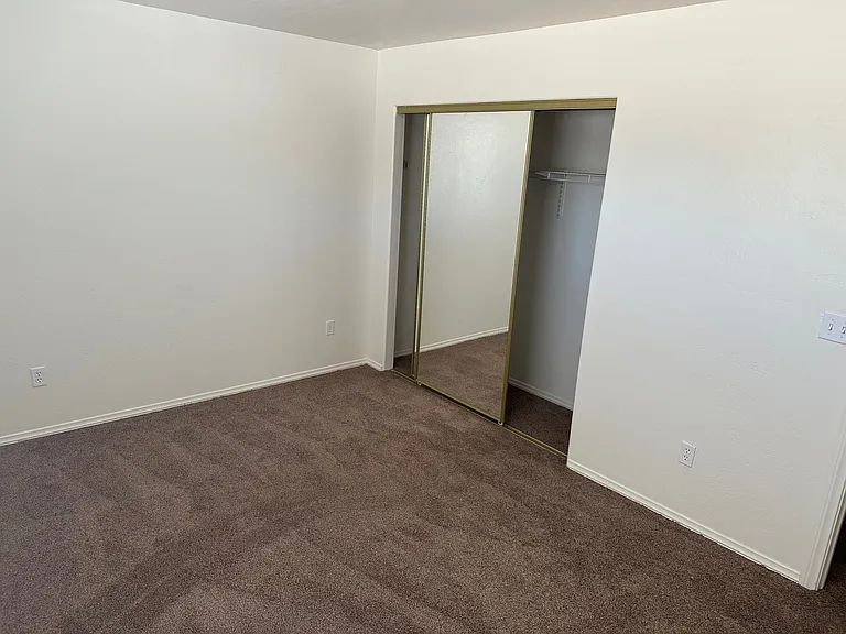 7870 Dogwood Ave — Photo 6