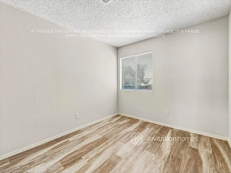3814 W Elgin St — Photo 16