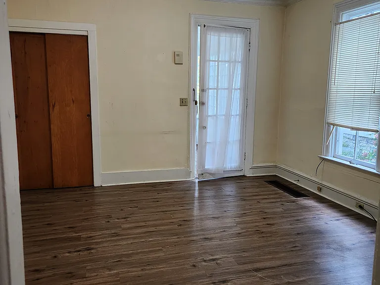 24 E 4th St #101 — Photo 1
