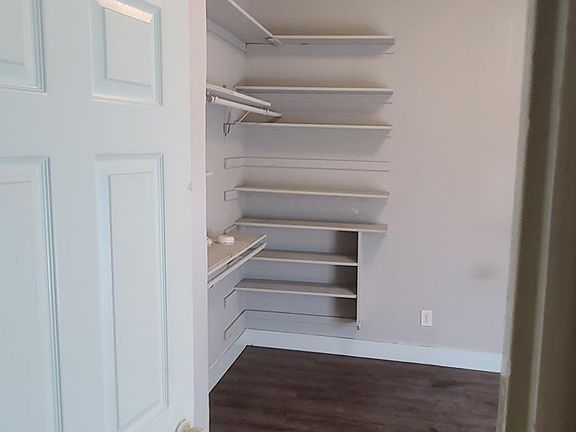 2nd image of 614 NW 22nd St #C