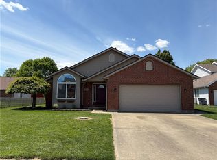 2896 Red Oak Cir, Troy, OH 45373