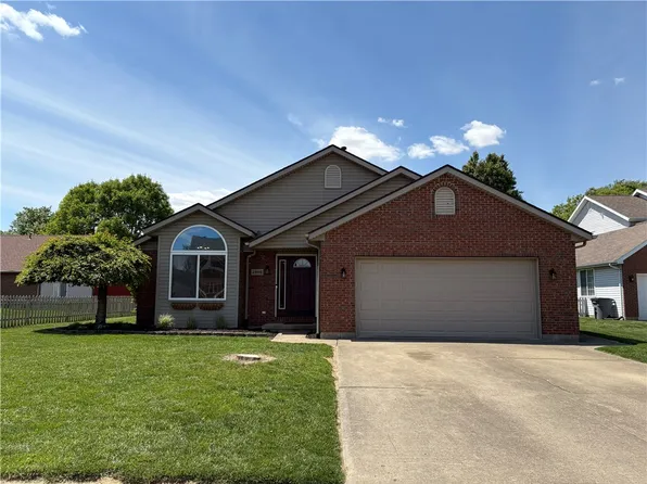2896 Red Oak Cir, Troy, OH 45373