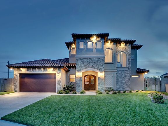 2nd image of 106 Sea Grape Ln