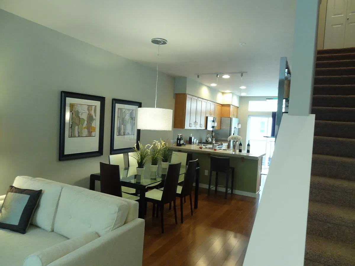 2 bed, 1221 sqft, $2,750 — Photo 3