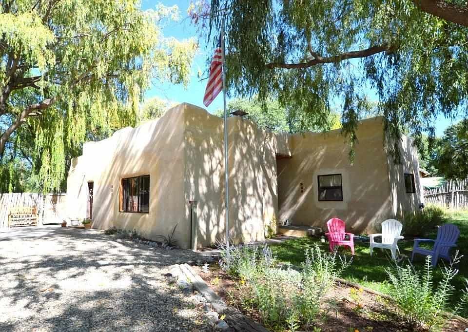 1st image of 109 Garcia Ln