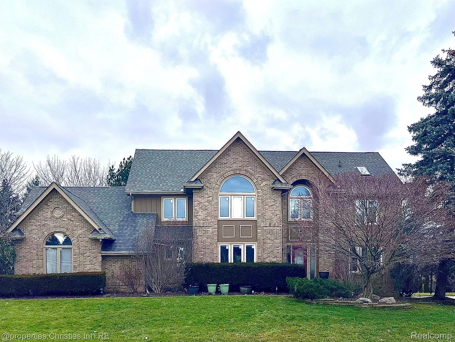 4038 Drexel Dr photo 1
