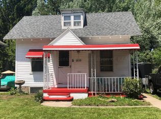 1412 Redwood St, Lansing, MI 48915