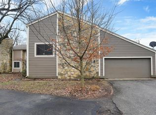 5635 Twin Lakes Ct, Indianapolis, IN 46237
