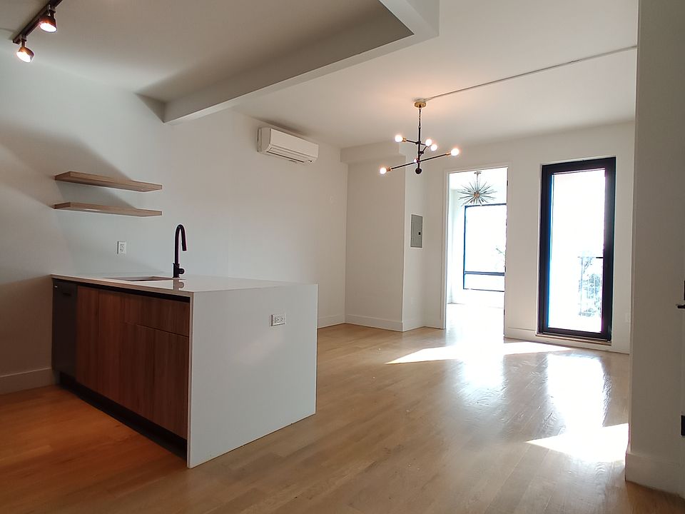 1st image of 2708 Snyder Ave APT 321