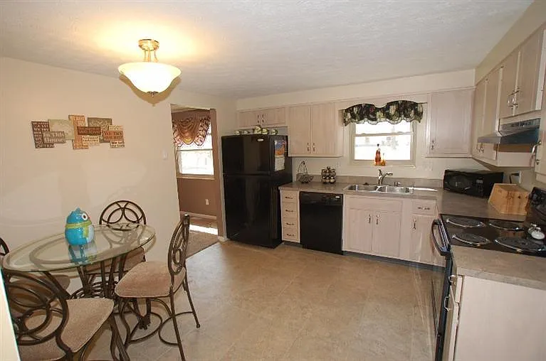 4537 Forest Haven Ln photo 1