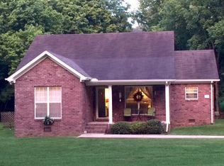 24 Wells Hill Rd, Fayetteville, TN 37334
