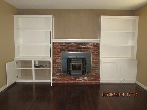 3rd image of 2309 Newport Dr