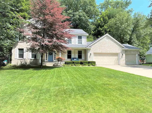 8730 Timber Trl, Freeland, MI 48623