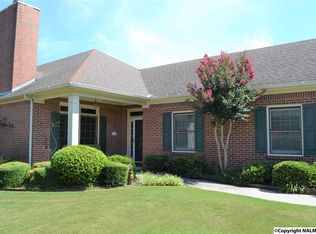 102 Bennington Way SW, Huntsville, AL 35824
